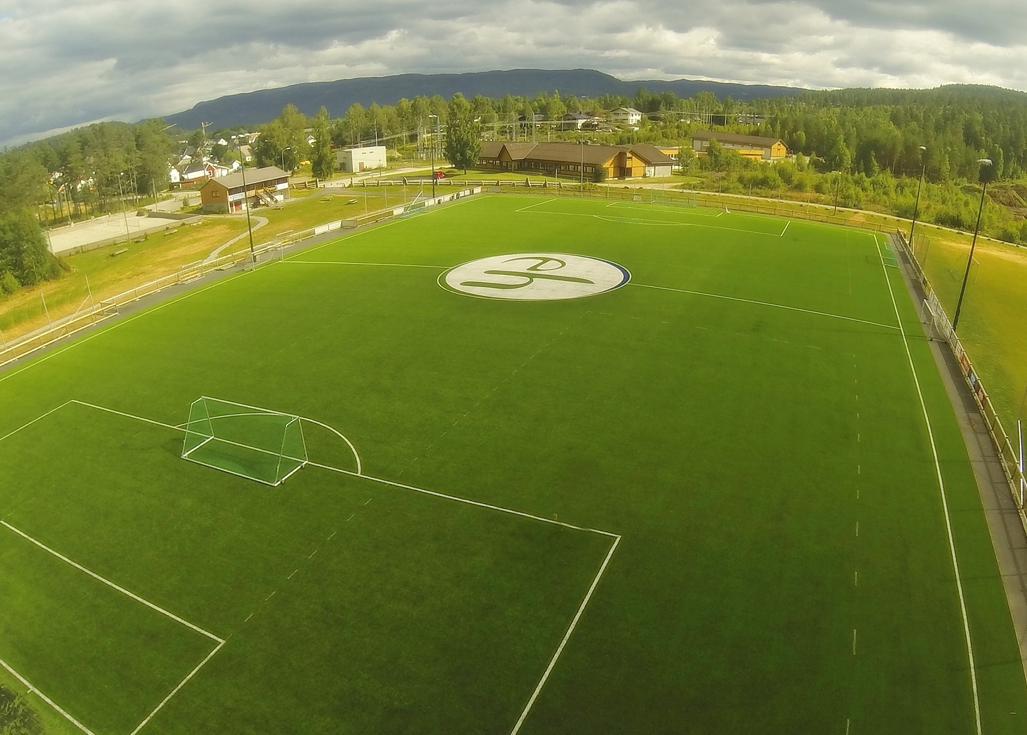 FVN sender direkte fra J-13 kampen onsdag!